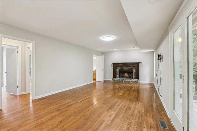 270 Saint Simons Cove, Lawrenceville, GA 30044