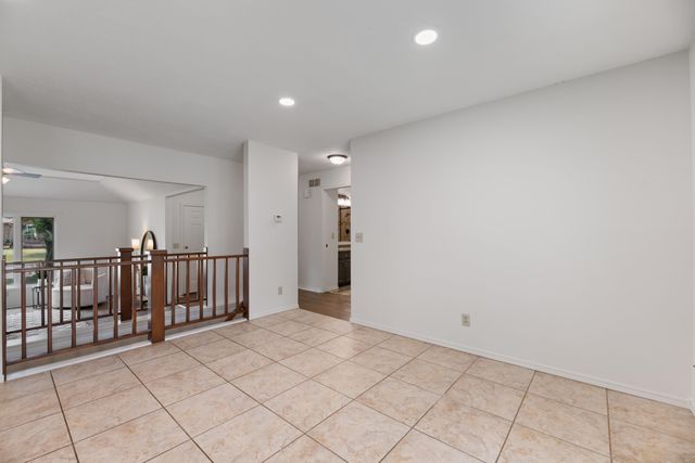 11810 W Pine St, Wichita, KS 67212