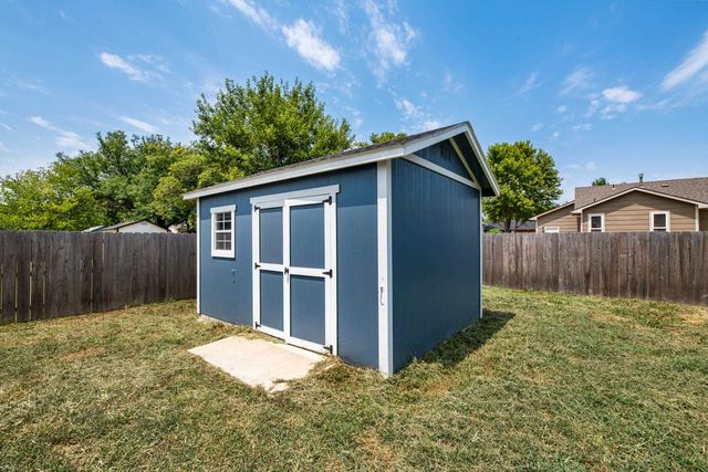 11810 W Pine St, Wichita, KS 67212
