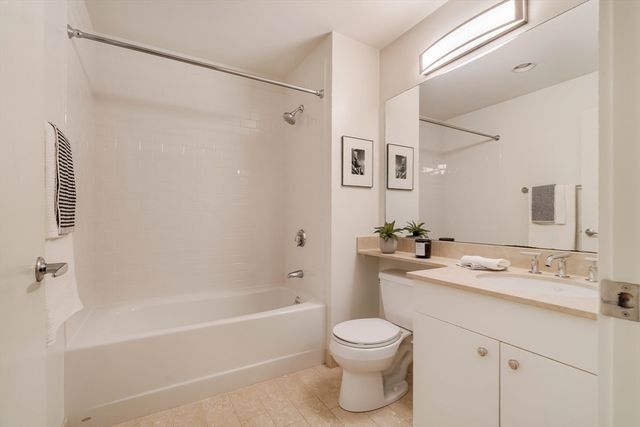 17 Otis Street 301, Cambridge, MA 02141