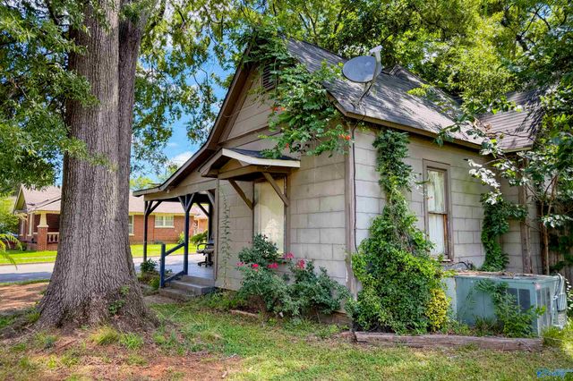 402 5th Avenue SW, Decatur, AL 35601