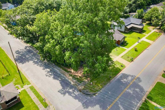 402 5th Avenue SW, Decatur, AL 35601
