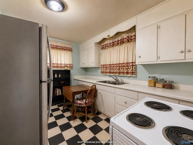 402 5th Avenue SW, Decatur, AL 35601