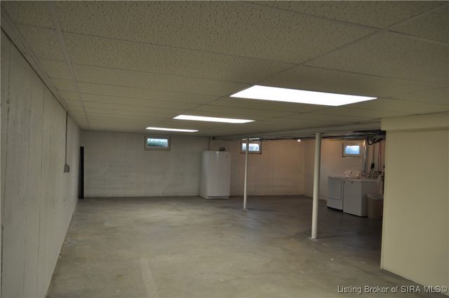 510 Circle Drive, Sellersburg, IN 47172