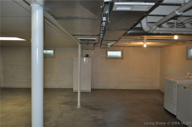 510 Circle Drive, Sellersburg, IN 47172