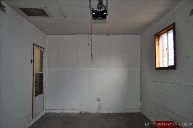 510 Circle Drive, Sellersburg, IN 47172