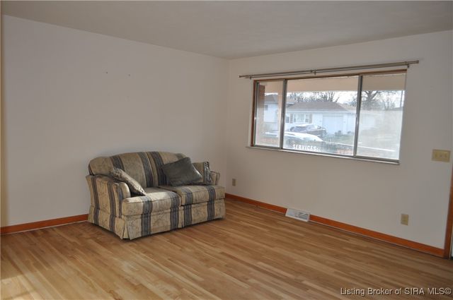 510 Circle Drive, Sellersburg, IN 47172