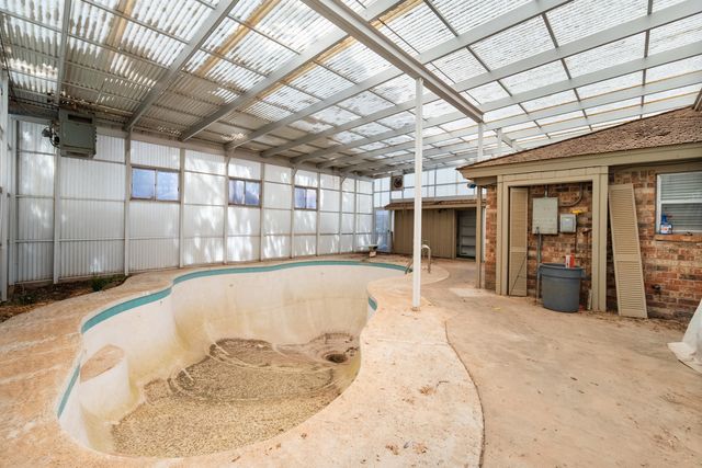 3801 66th Street, Lubbock, TX 79413