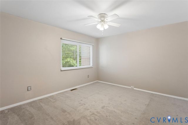 11709 S Briar Patch Dr, Midlothian, VA 23113