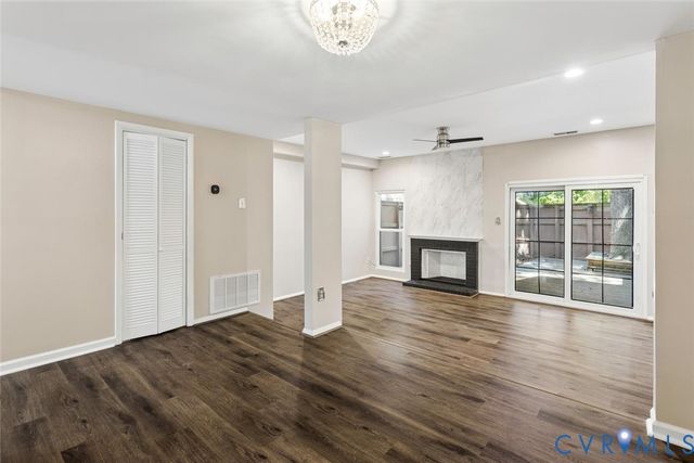 11709 S Briar Patch Dr, Midlothian, VA 23113