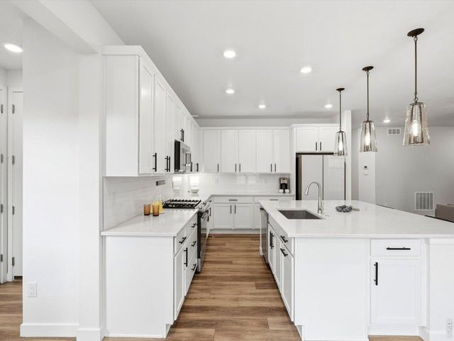15682 W Eureka Ave, Morrison, CO 80465