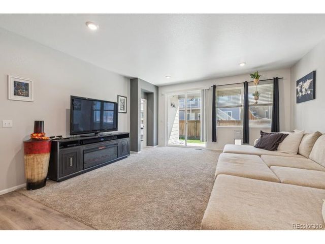 9290 Rifle St, Commerce City, CO 80022