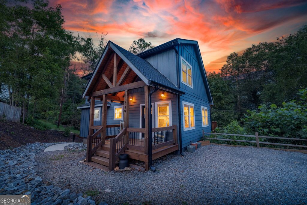 239 Lucille Avenue, Ellijay, GA 30540