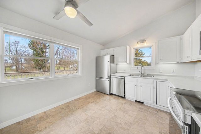 164 Somerset Drive, Brooklyn, MI 49230