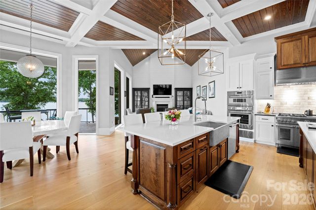 8170 Bay Pointe Drive, Denver, NC 28037