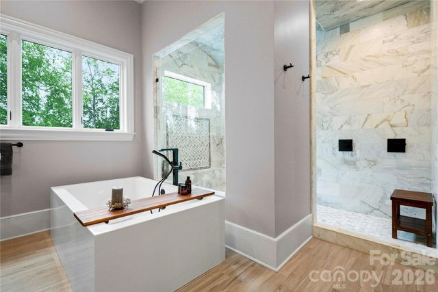 8170 Bay Pointe Drive, Denver, NC 28037