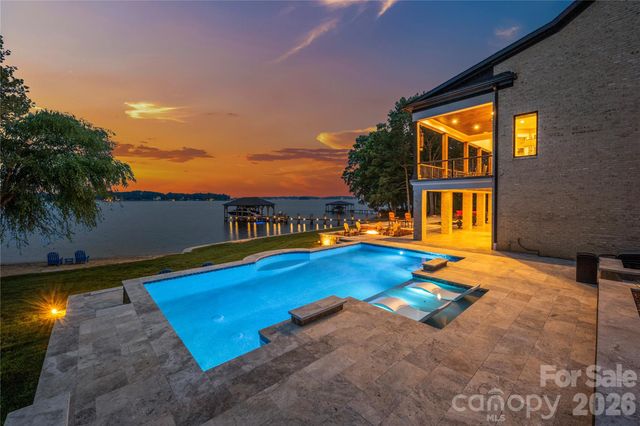 8170 Bay Pointe Drive, Denver, NC 28037