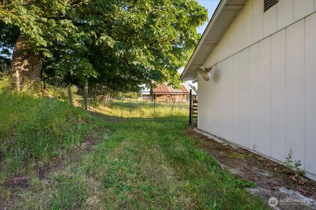 23508 Sumner Buckley Highway E, Buckley, WA 98321