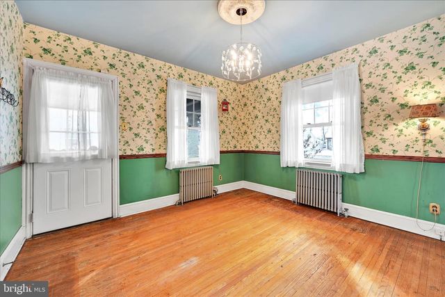 227 W KING ST, Pottstown, PA 19464