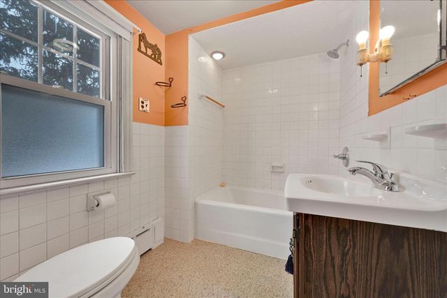 227 W KING ST, Pottstown, PA 19464