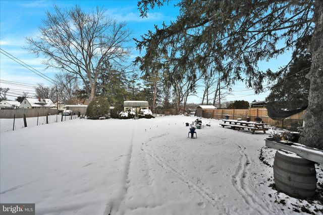 227 W KING ST, Pottstown, PA 19464