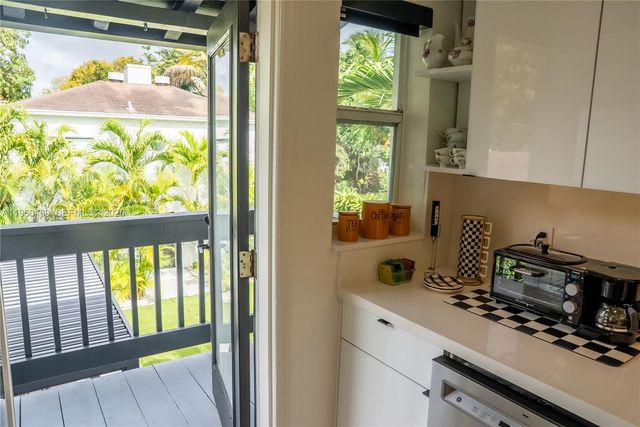 509 NE 64th St 2, Miami, FL 33138