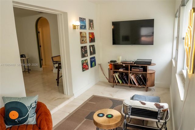 509 NE 64th St 2, Miami, FL 33138