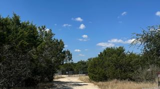 395 Rohrbuch, Pipe Creek, TX 78063