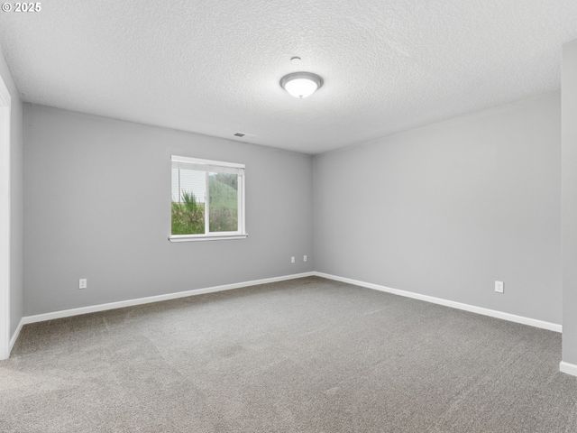 2110 THOMPSON FALLS Dr, Seaside, OR 97138