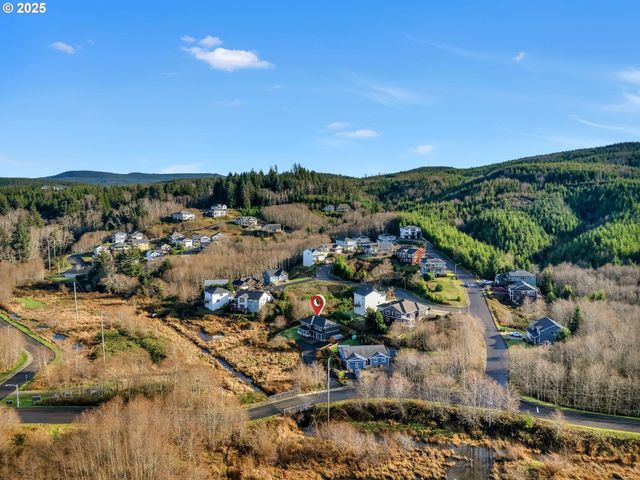 2110 THOMPSON FALLS Dr, Seaside, OR 97138