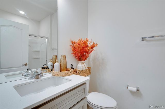 2882 Trillium Hills Drive, Commerce Twp, MI 48382