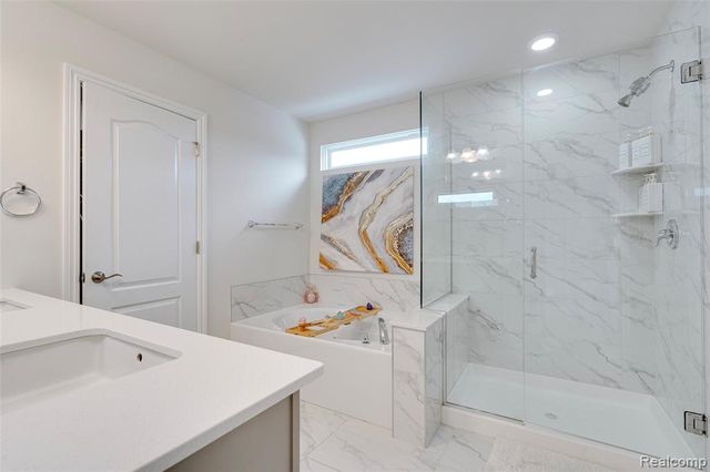 2882 Trillium Hills Drive, Commerce Twp, MI 48382