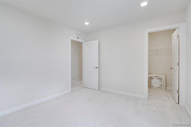 2882 Trillium Hills Drive, Commerce Twp, MI 48382