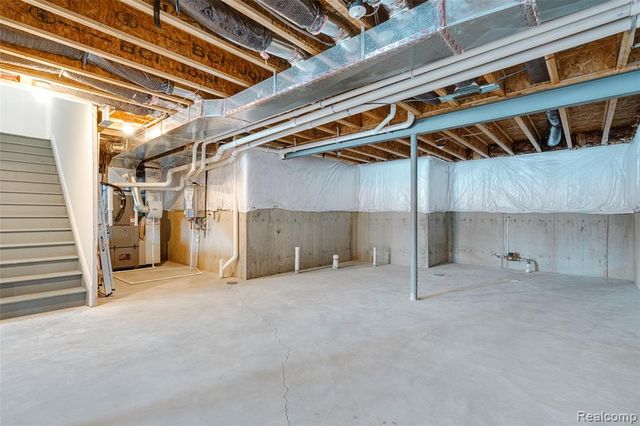 2882 Trillium Hills Drive, Commerce Twp, MI 48382