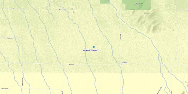 Vic Ave S10, Palmdale, CA 93591