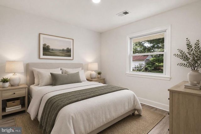 501 E POPLAR RD E, Sterling, VA 20164