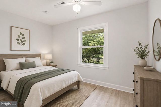 501 E POPLAR RD E, Sterling, VA 20164