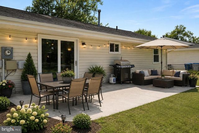 501 E POPLAR RD E, Sterling, VA 20164