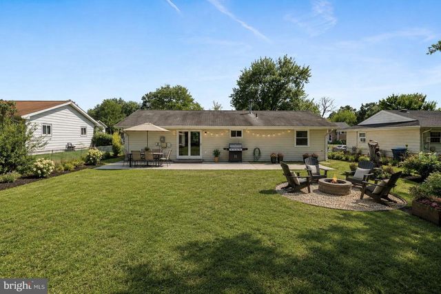 501 E POPLAR RD E, Sterling, VA 20164