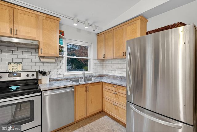 141 SUMMER LN, Lititz, PA 17543