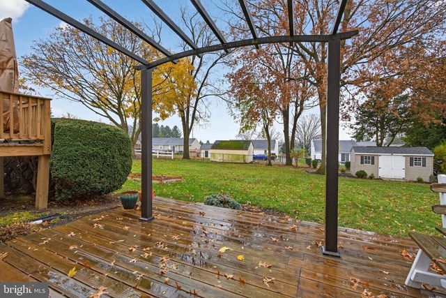 141 SUMMER LN, Lititz, PA 17543