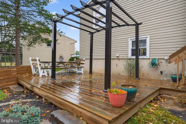 141 SUMMER LN, Lititz, PA 17543