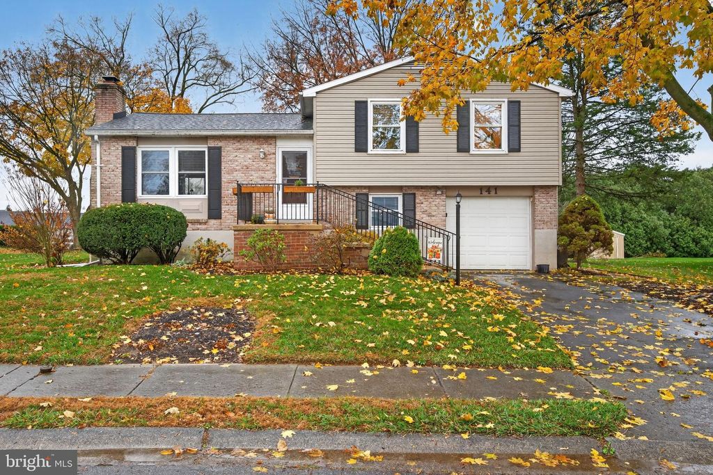 141 SUMMER LN, Lititz, PA 17543
