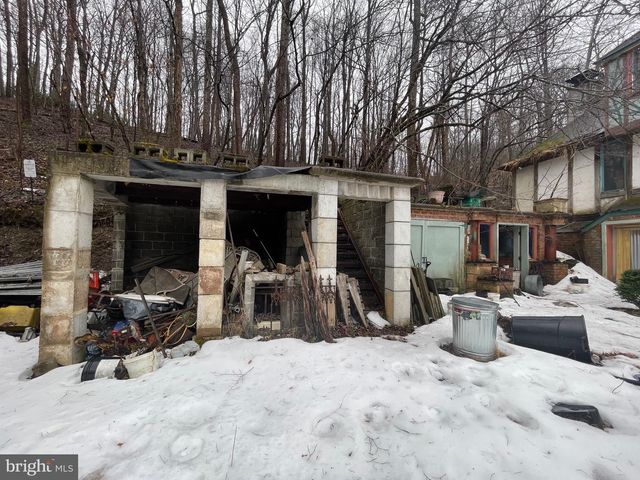 15899 NEWPORT RD, Mount Airy, MD 21771