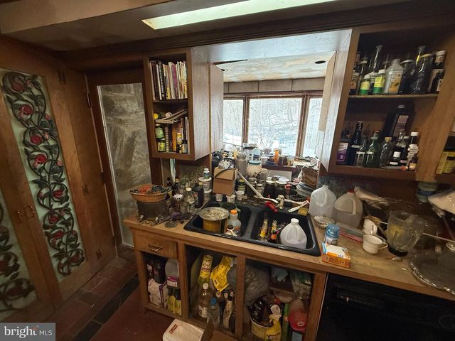 15899 NEWPORT RD, Mount Airy, MD 21771