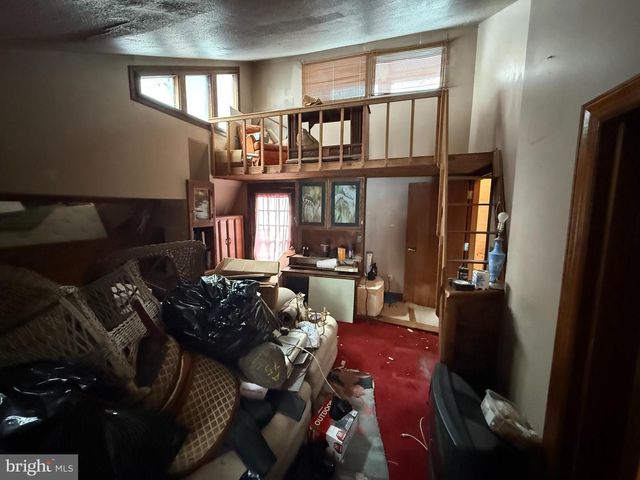 15899 NEWPORT RD, Mount Airy, MD 21771