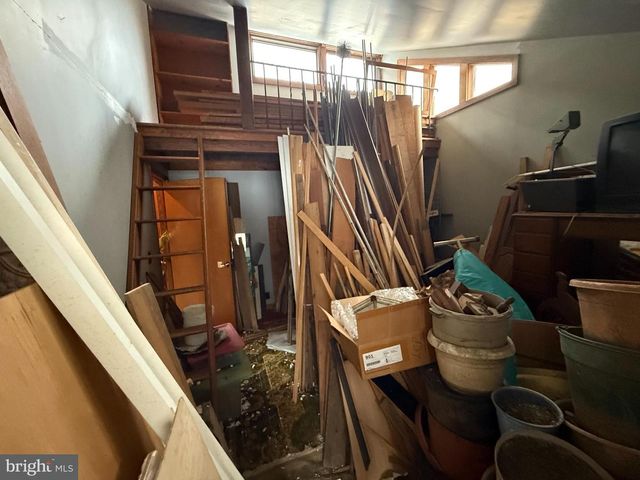 15899 NEWPORT RD, Mount Airy, MD 21771