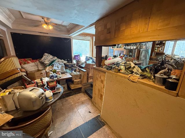 15899 NEWPORT RD, Mount Airy, MD 21771