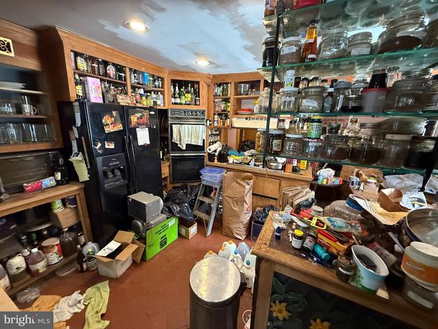 15899 NEWPORT RD, Mount Airy, MD 21771