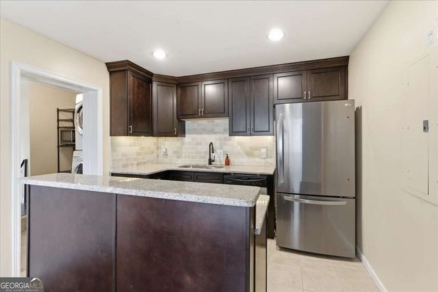 873 Wayland Court SE, Smyrna, GA 30080